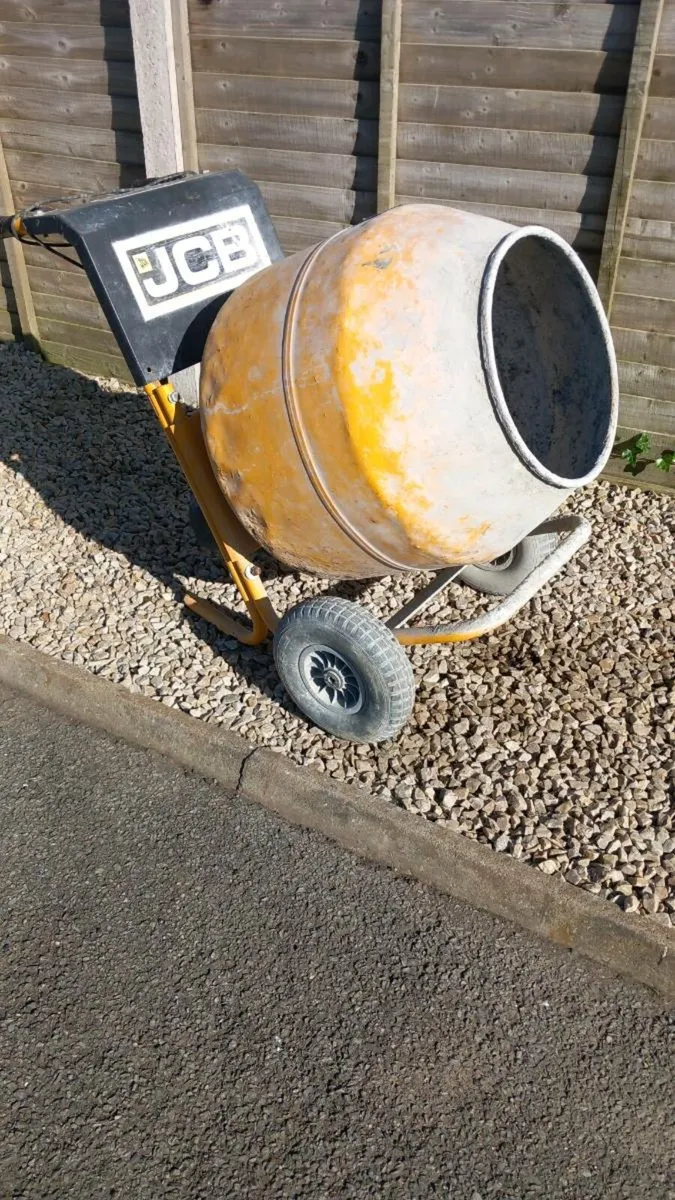 Jcb cement mixer