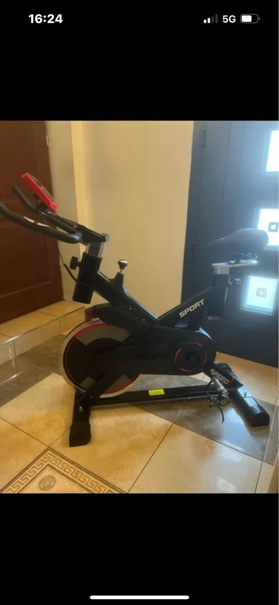 Exercise bike - Image 1