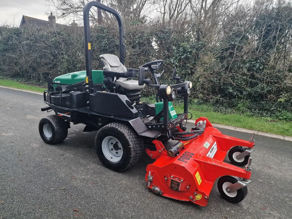 Ransomes ride on mower lawnmower 700 hours - Image 1