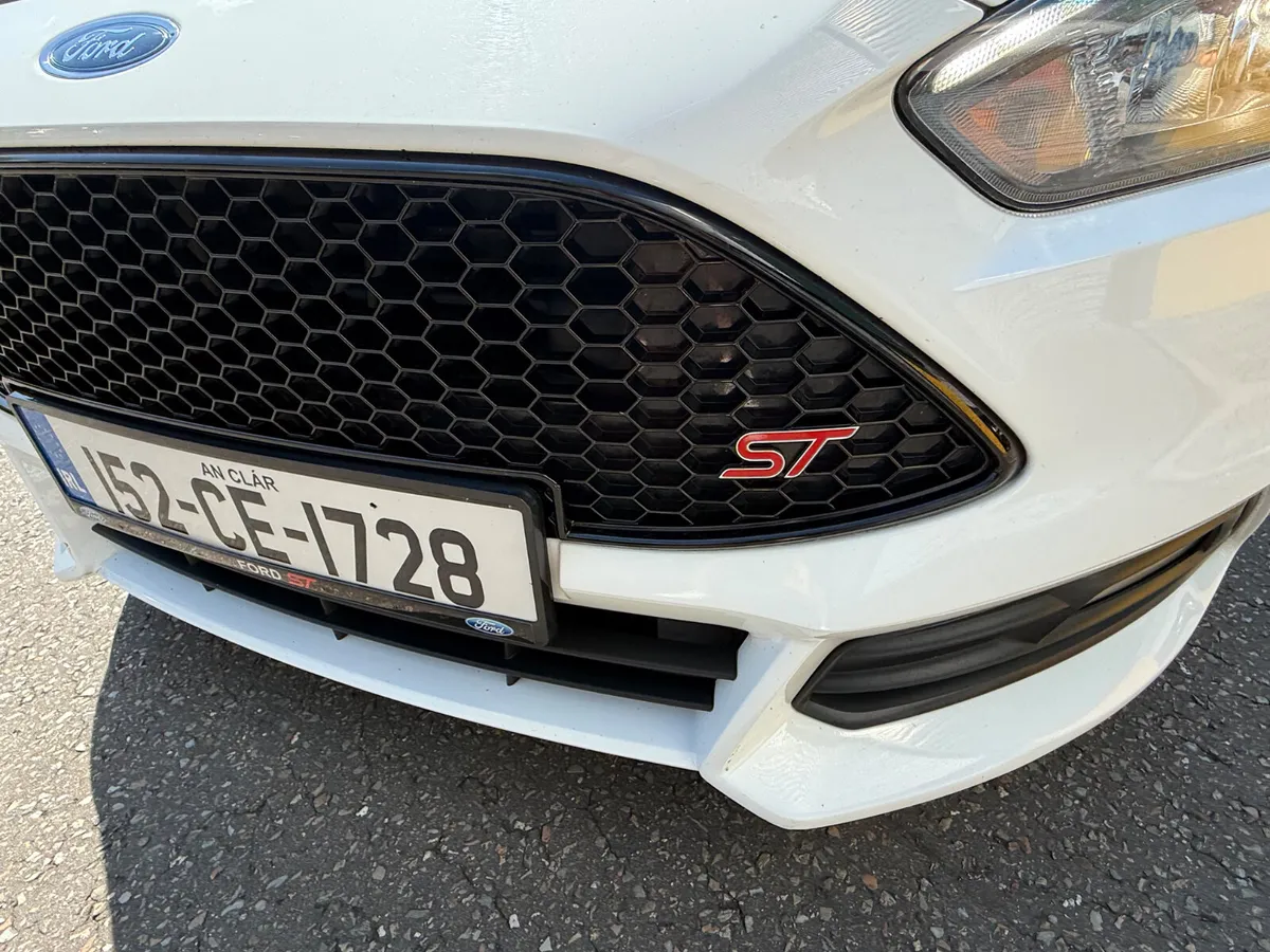 Ford Focus 2.0 TDCI ST2 190 BHP - Image 3