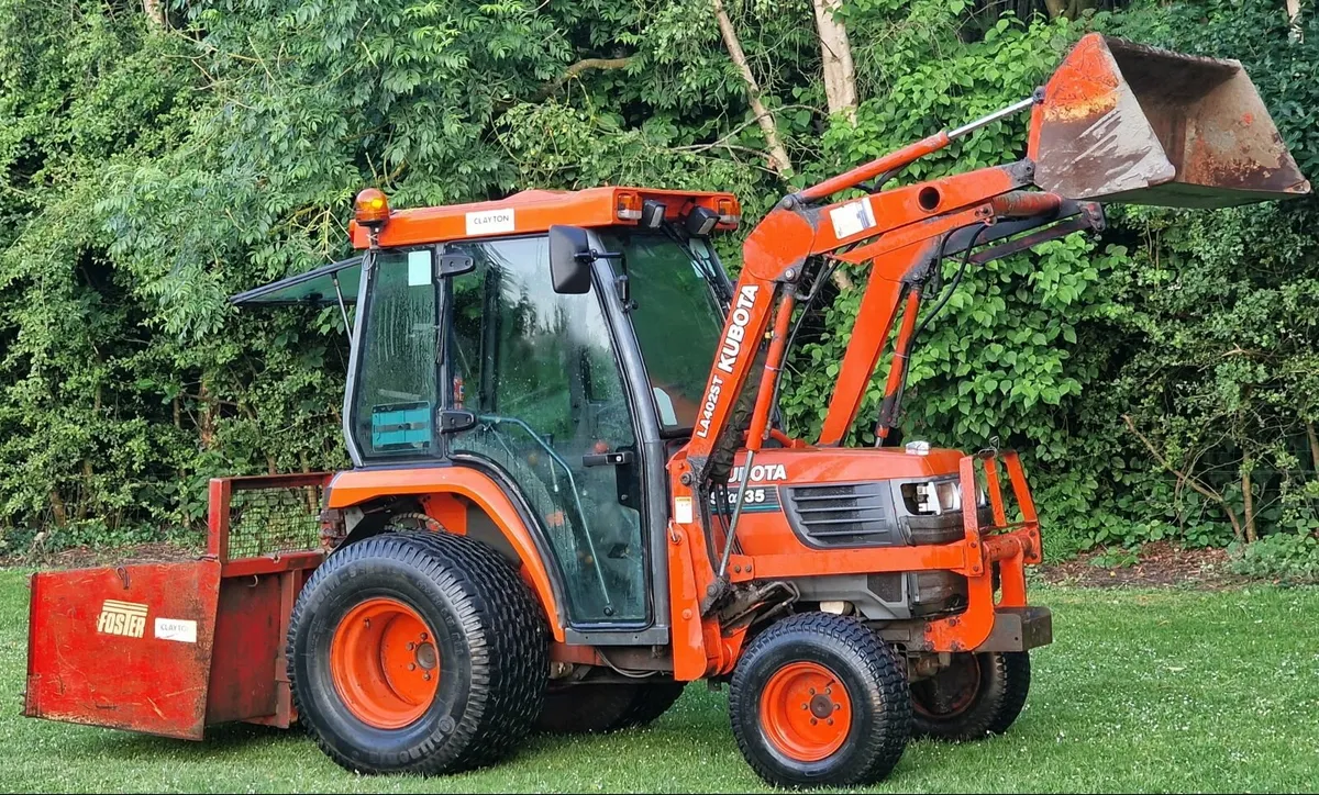 Kubota Compact Tractor - Image 2