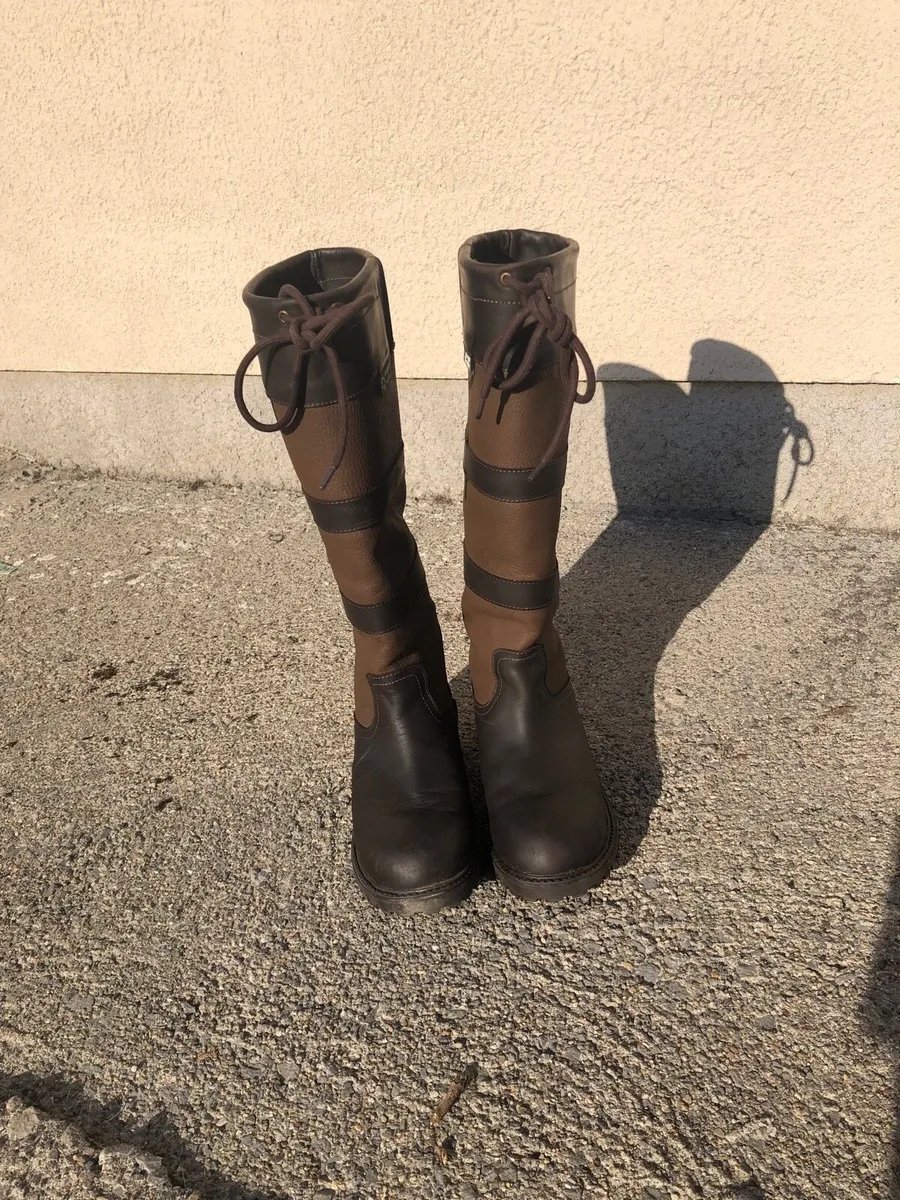 boots - Image 4