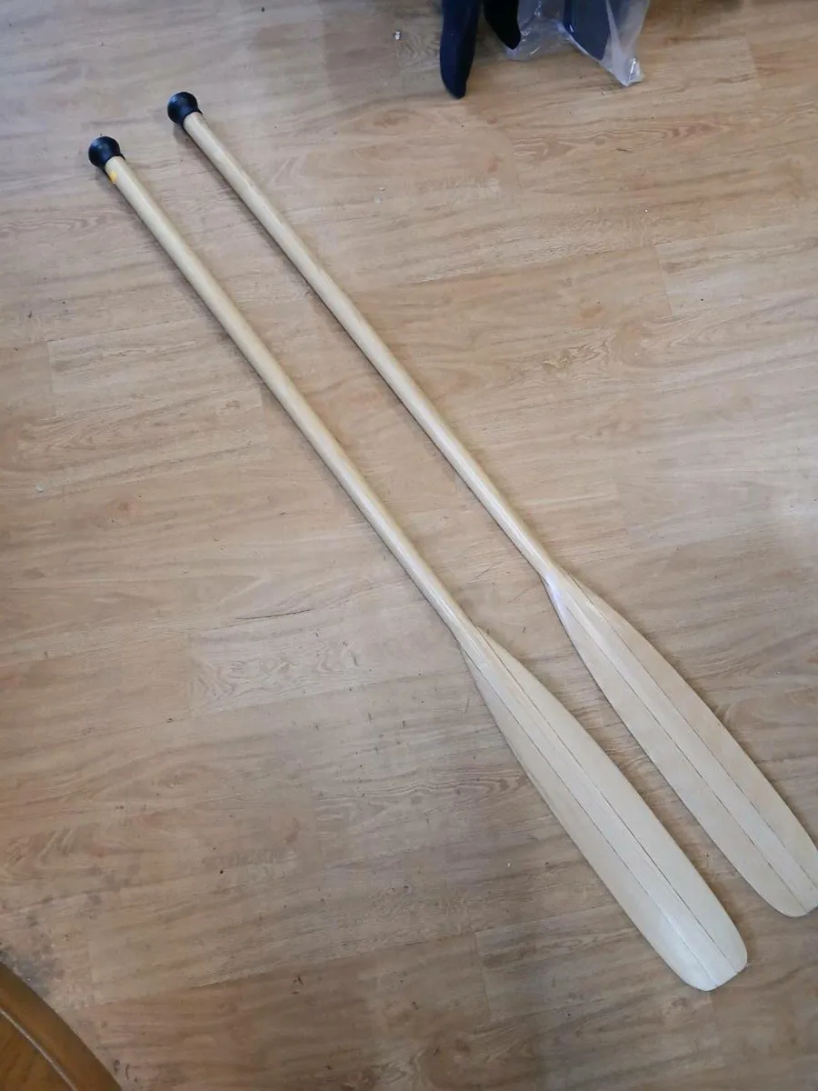 SALE New unused wooden paddles, 1.6 m - Image 1