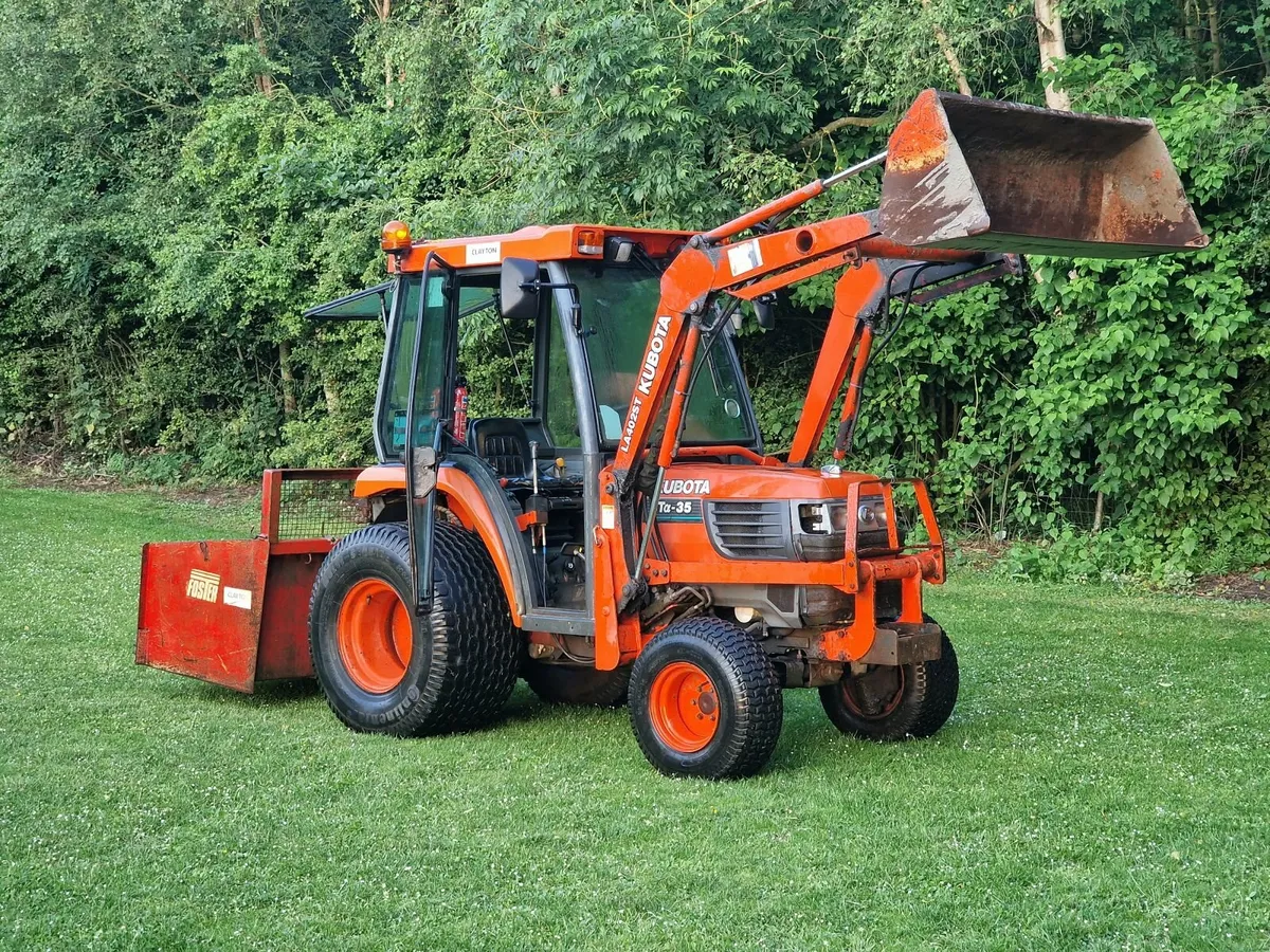Kubota Compact Tractor - Image 1