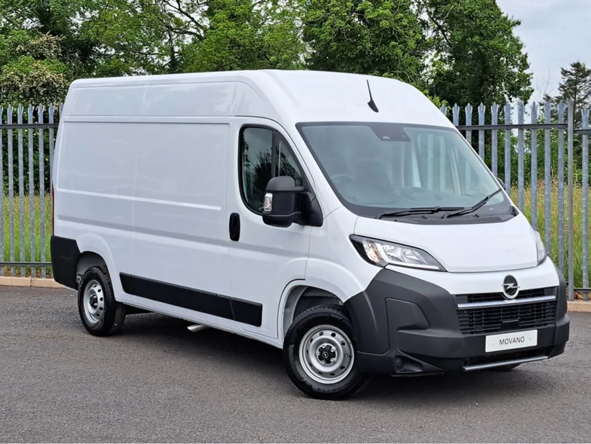 Opel Movano Komfort 2.2td 140BHP L2h2  reversing - Image 1