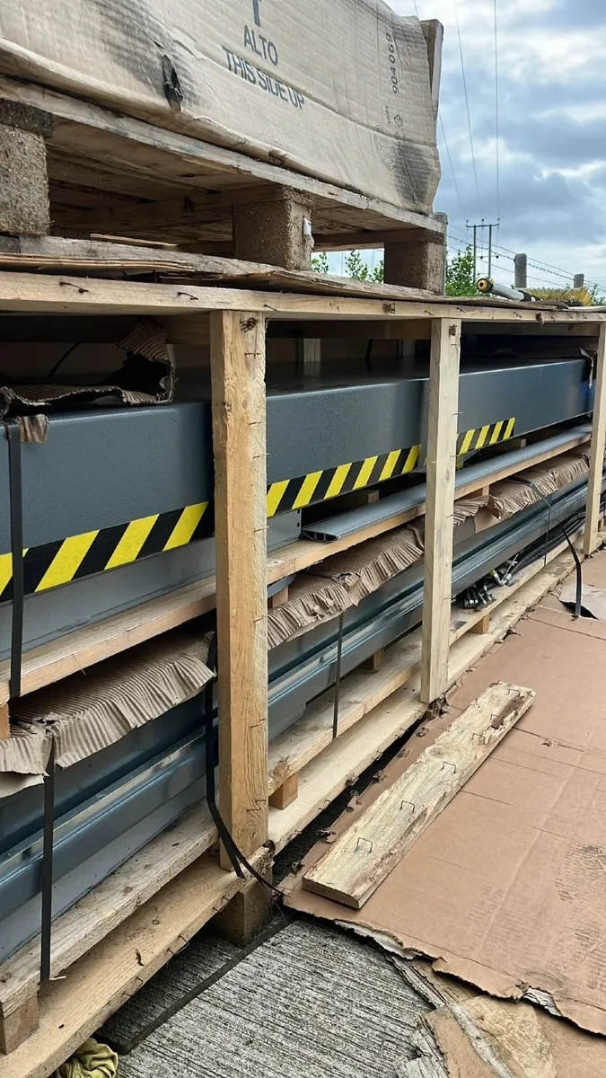 Ravaglioli scissor lift - Image 1