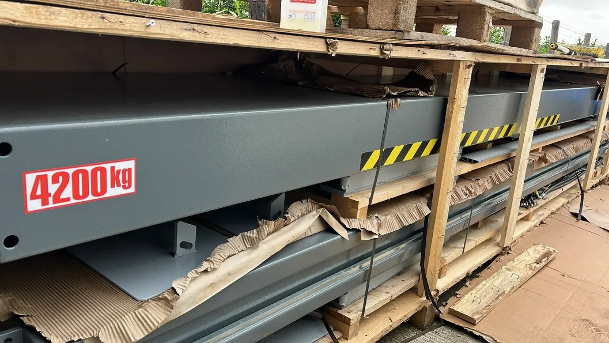 Ravaglioli scissor lift - Image 2