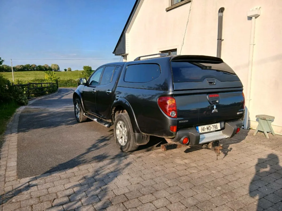 Mitsubishi L200 jeep - Image 2