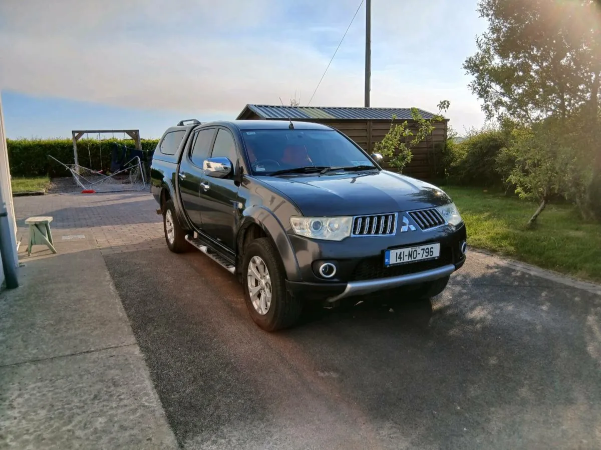 Mitsubishi L200 jeep - Image 1