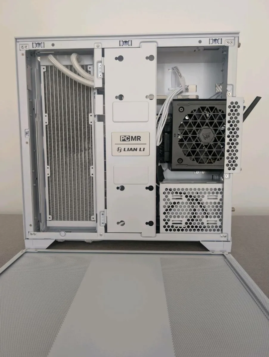 New Lian-Li Vision New  Ryzen 7800X3D High End Gam - Image 3