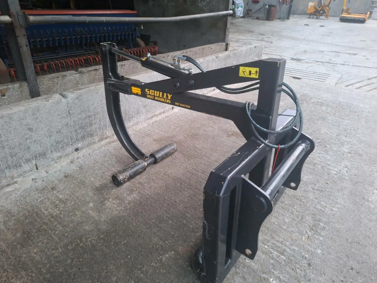 Scully Bale Handler - Image 3
