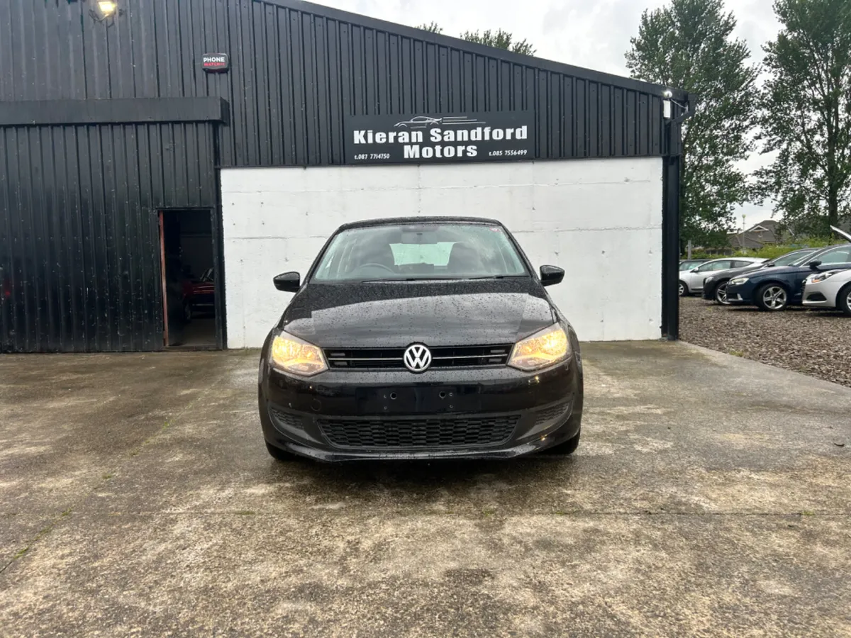 2014 Volkswagen Polo - Image 3