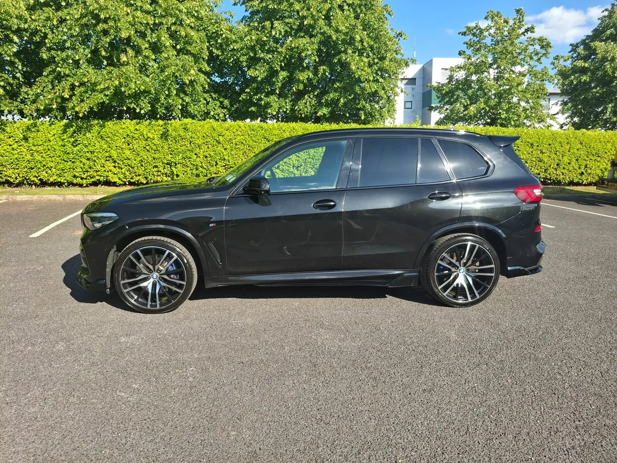 BMW X5 2019 - Image 2