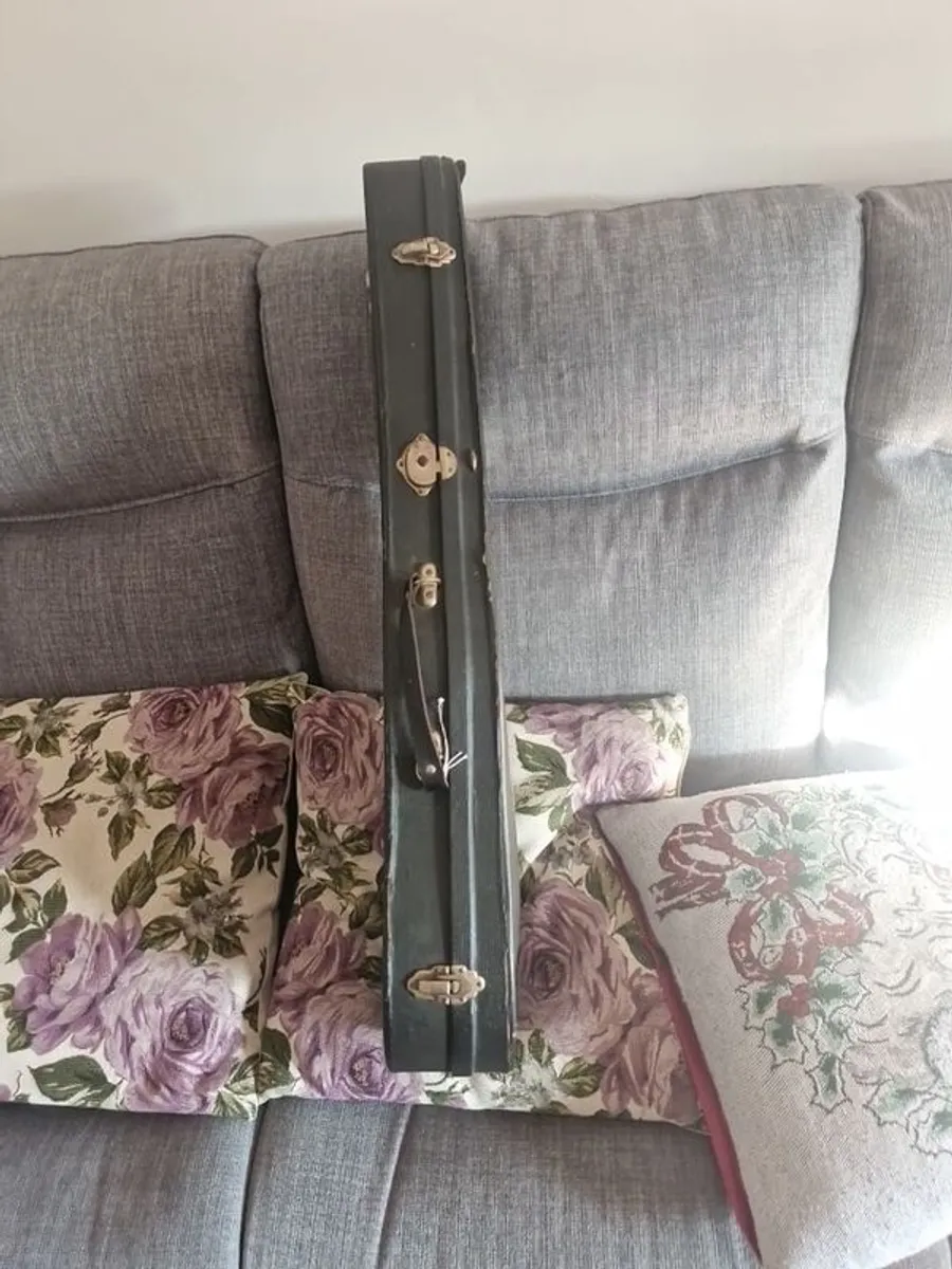 Antique violin case in need of some repairs. Ideal restoration piece - Image 2