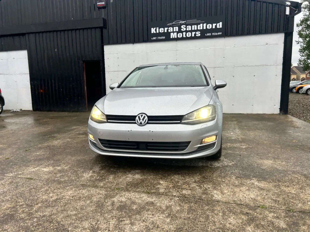 2014 Volkswagen Golf - Image 3
