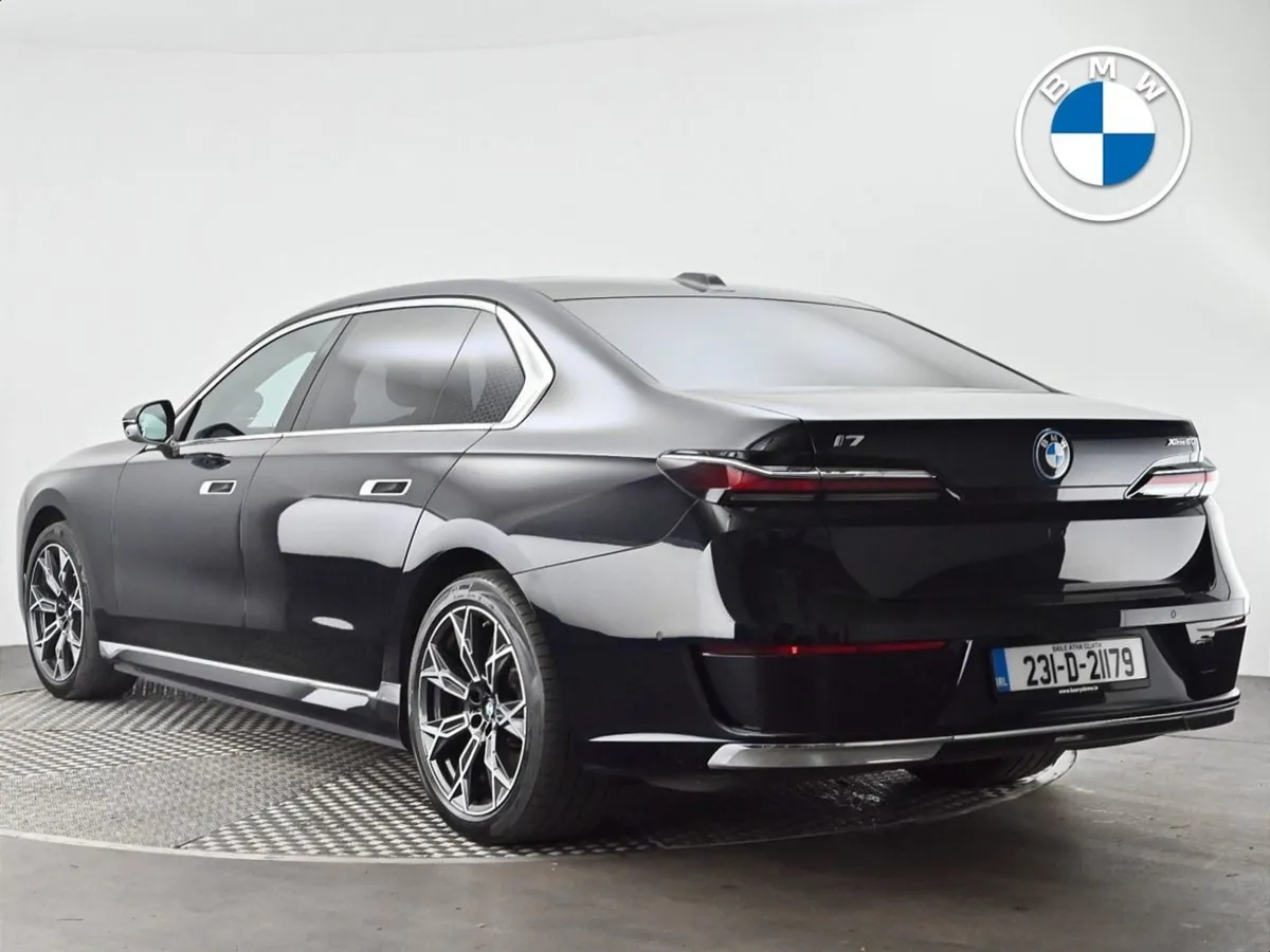 BMW i7 Xdrive60 Excellence - Image 2