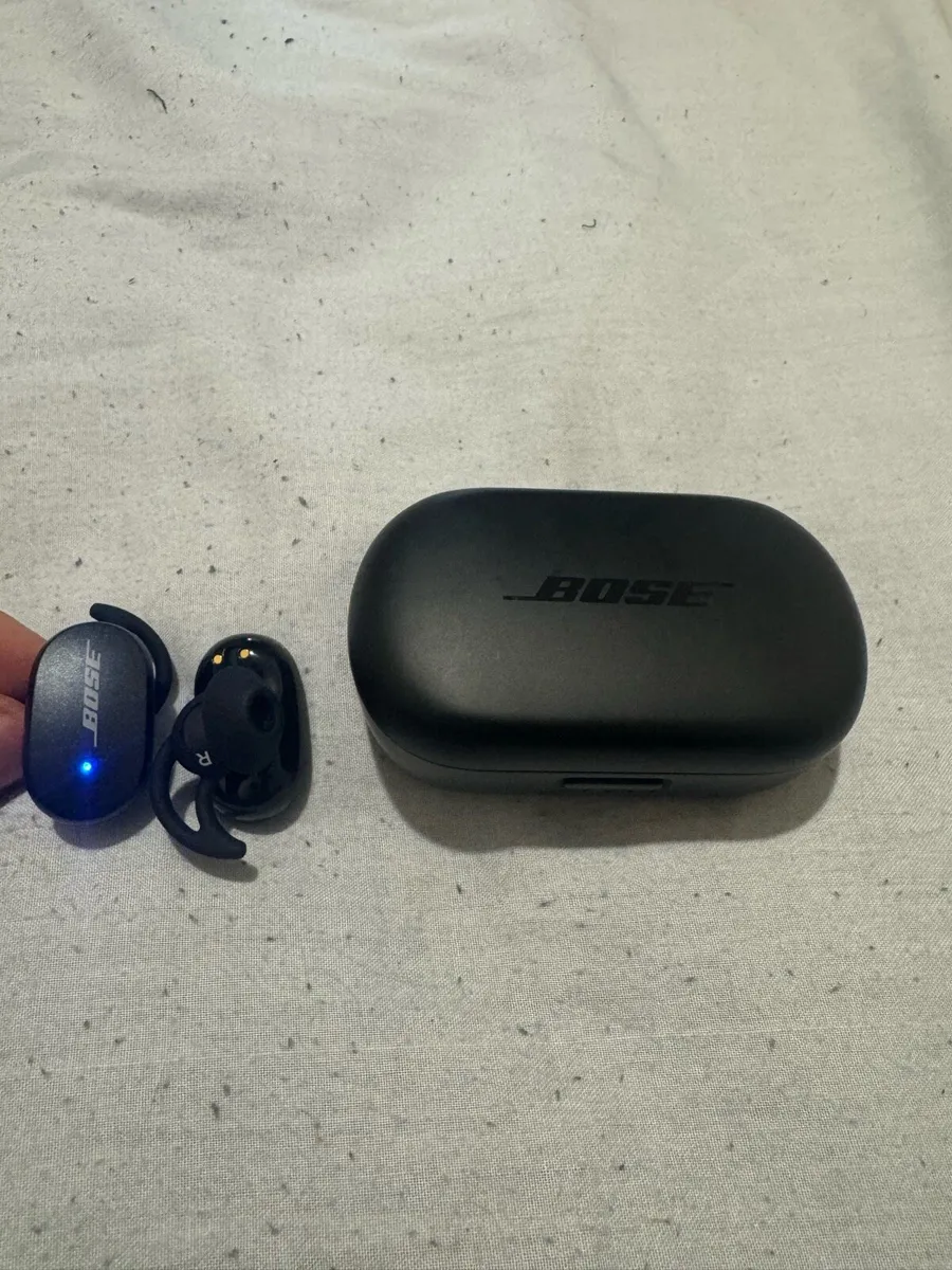 Bose QuietComfort Earbuds II - Image 1