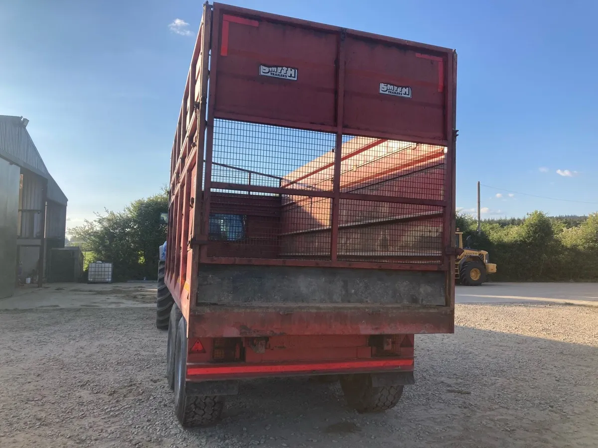 Smyth silage trailer - Image 3
