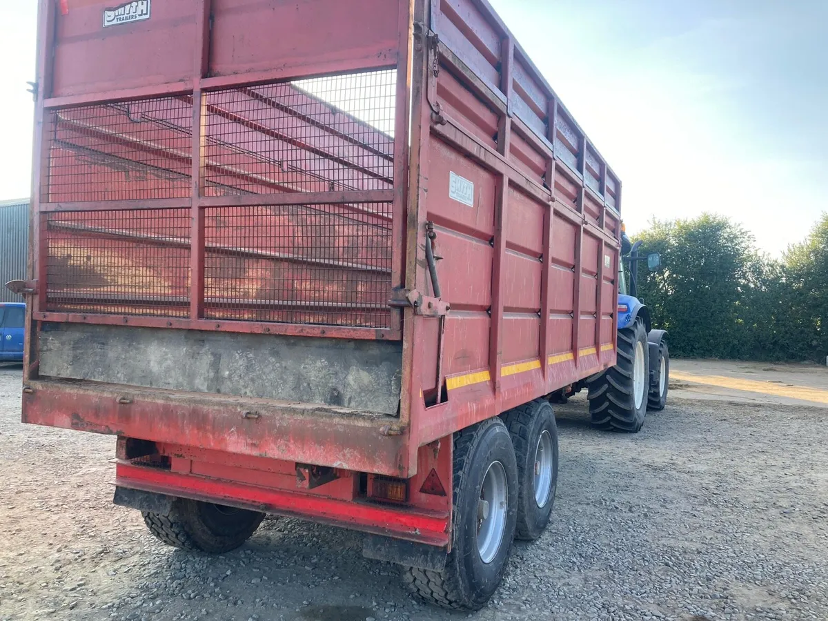 Smyth silage trailer - Image 4