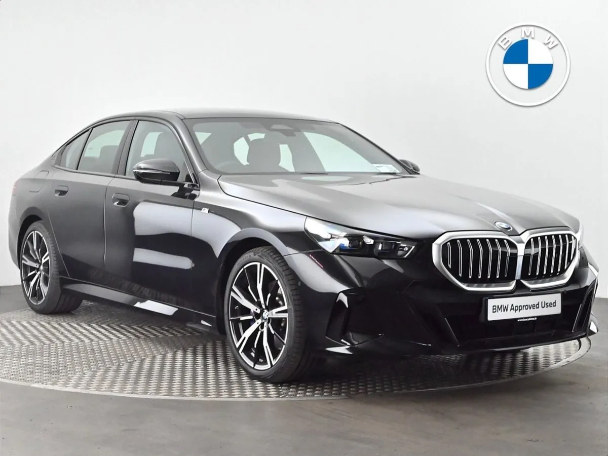 BMW 5 Series 520i M Sport Saloon - Image 1