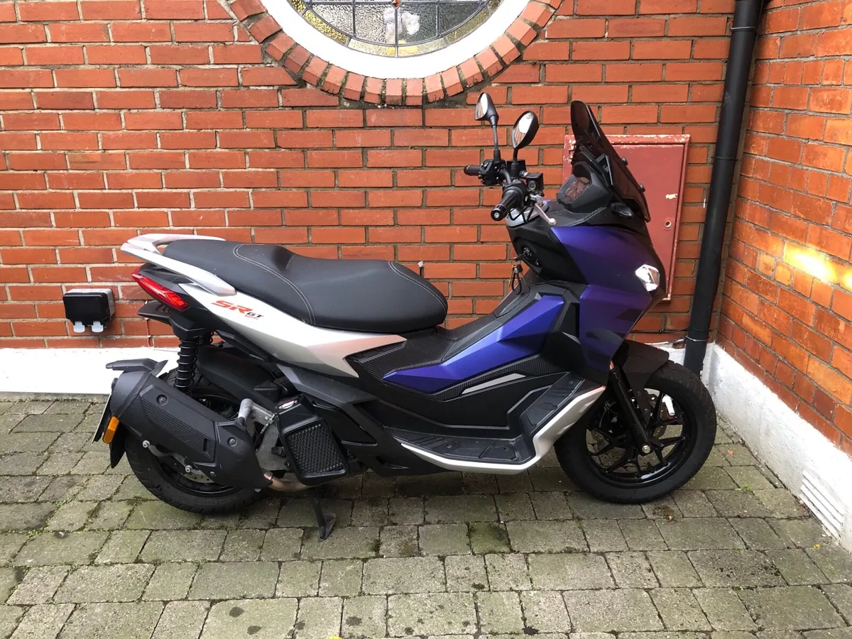 Aprillia SR GT 125cc Scooter - Image 1