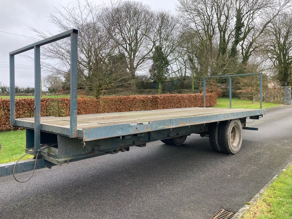 22 ft bale trailer - Image 1