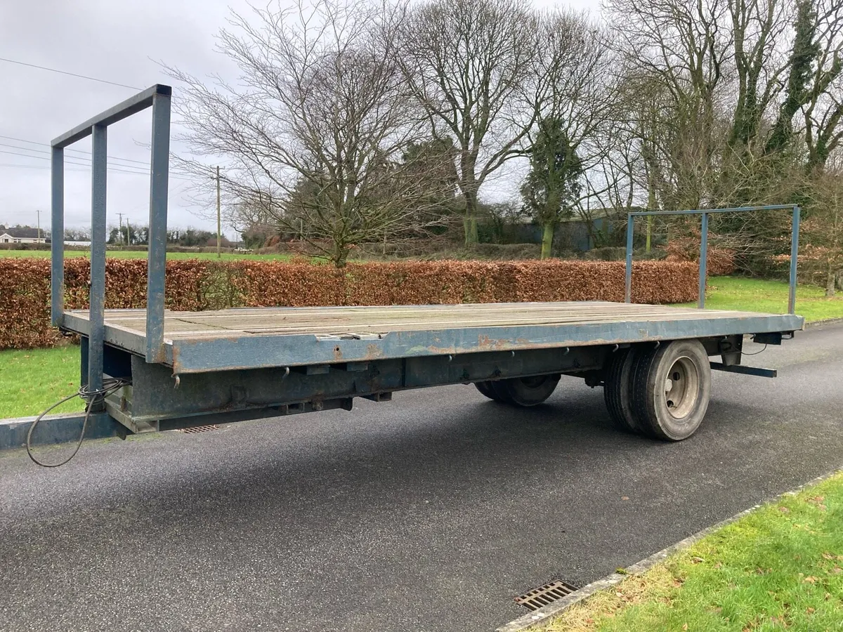 22 ft bale trailer - Image 4
