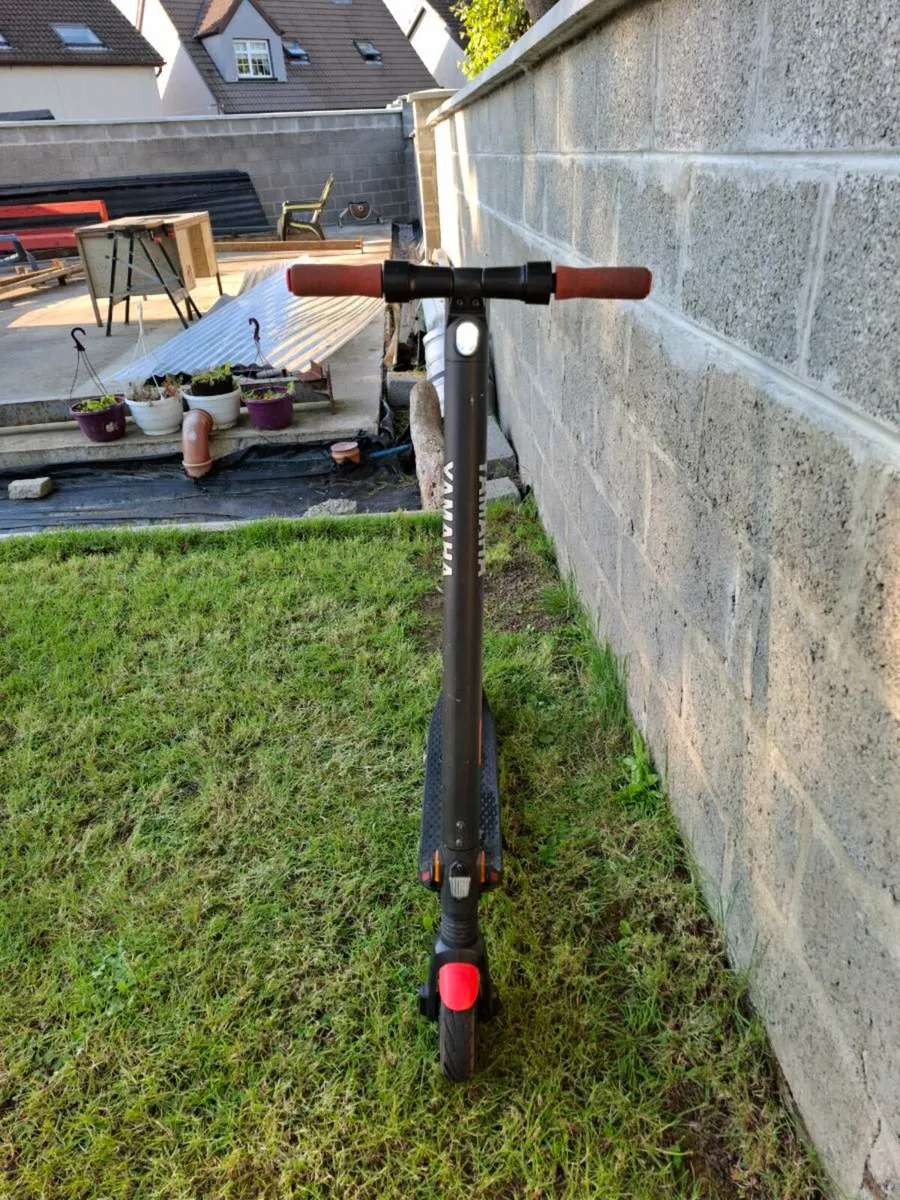 Electric scooter - Image 2
