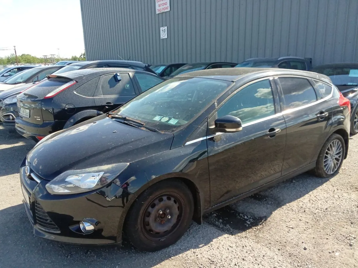 Ford Focus 1.0 Zetec Ecoboost 125PS N/R - Image 3