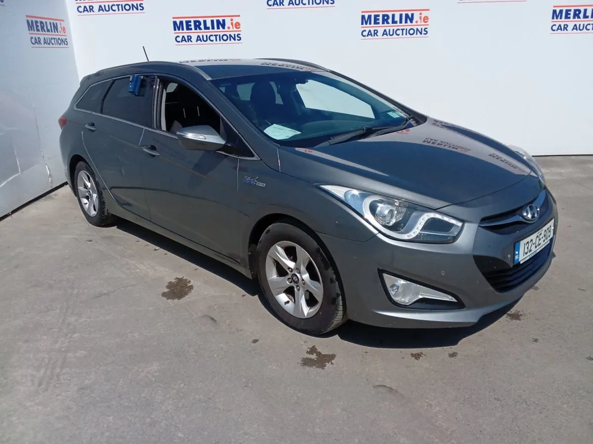 Hyundai i40 1.7 Crdi Style BLU Driv - Image 3