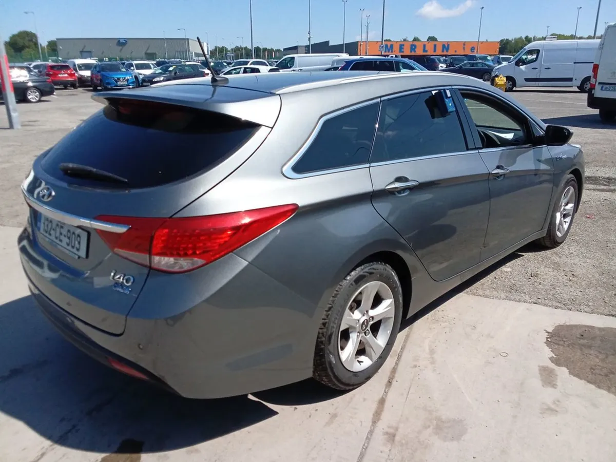 Hyundai i40 1.7 Crdi Style BLU Driv - Image 4