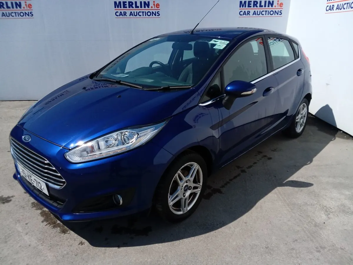 Ford Fiesta Titanium 1.25 60ps M5 4 - Image 2
