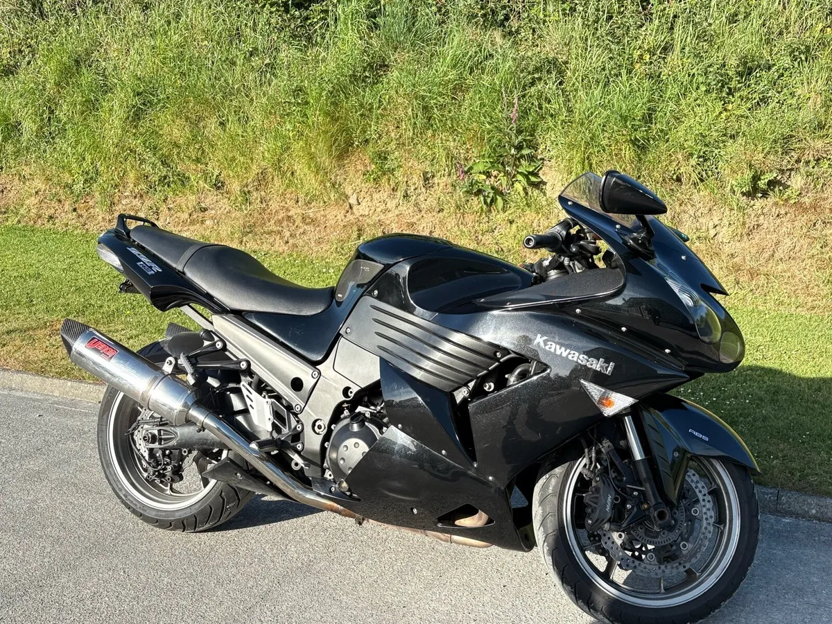 Kawasaki ZZR1400 - Image 4