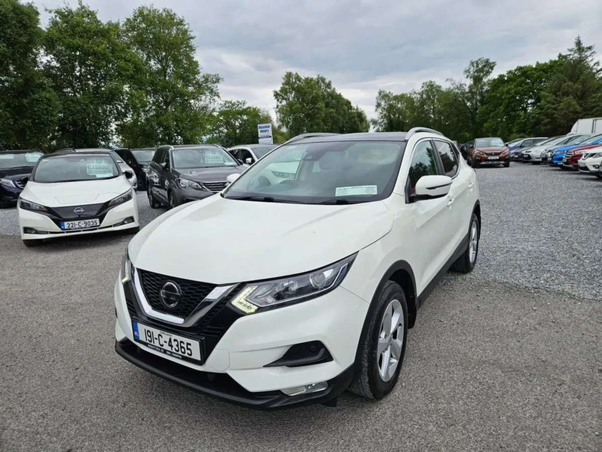 Nissan QASHQAI 1.3 SV SS My19 4DR - Image 2