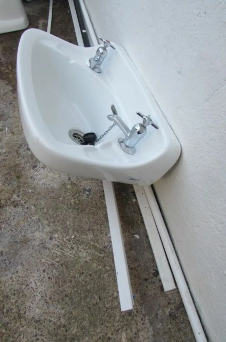 Shires Sink for Sale - Image 2