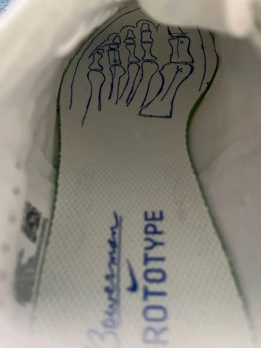 Football boots - Image 4