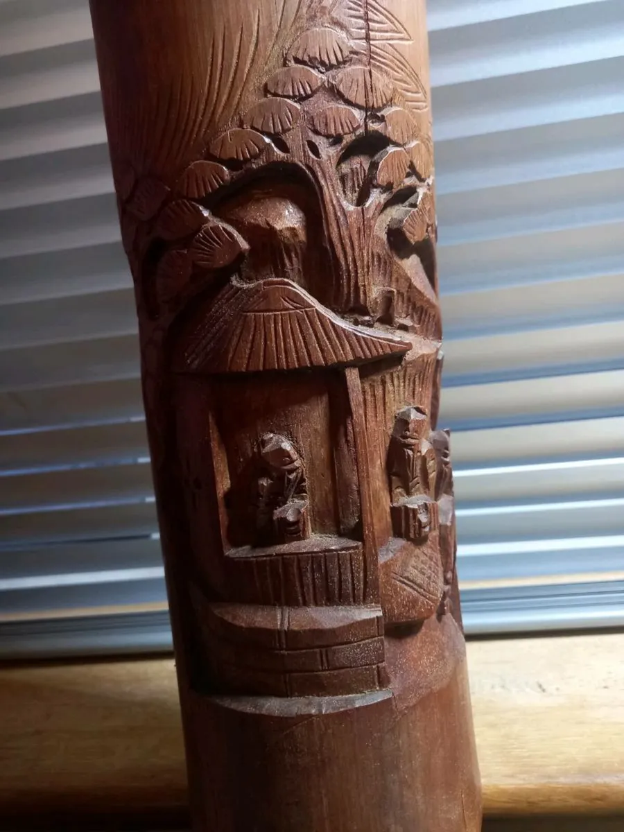 Antique hand-carved Bamboo pot - Image 2