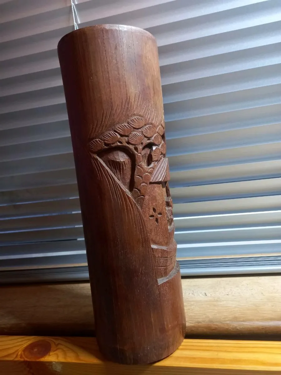 Antique hand-carved Bamboo pot - Image 3