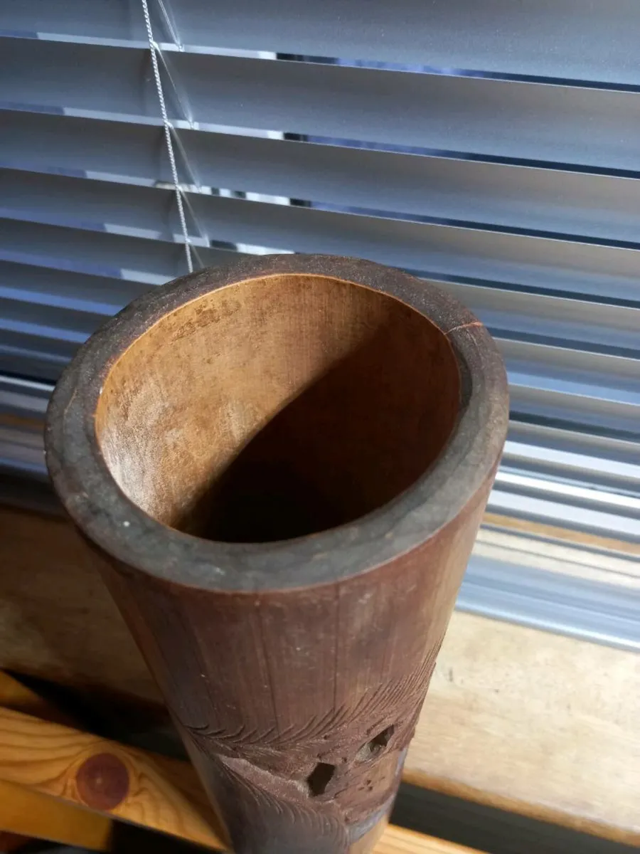 Antique hand-carved Bamboo pot - Image 4
