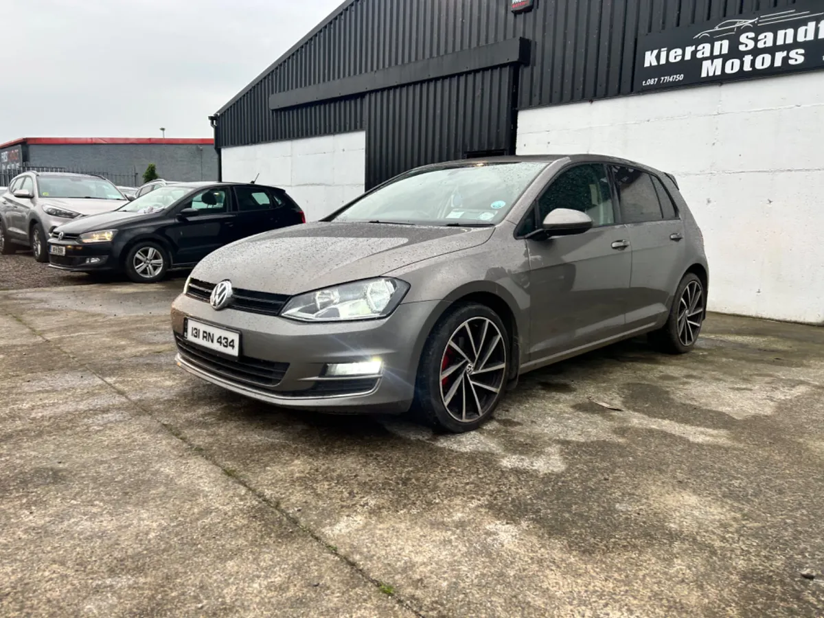 2013 Volkswagen Golf - Image 4