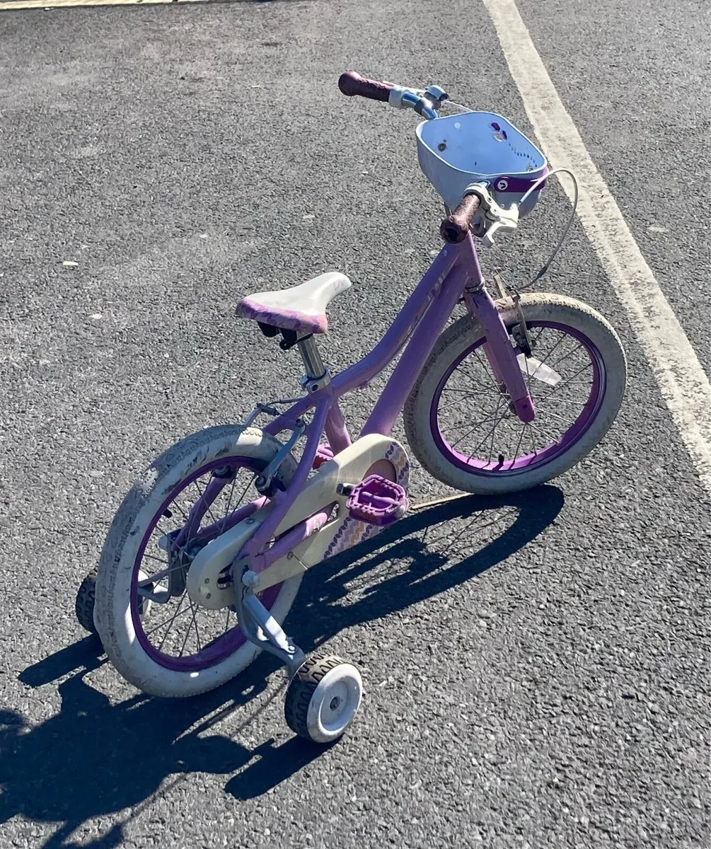 Girls bike - Image 4