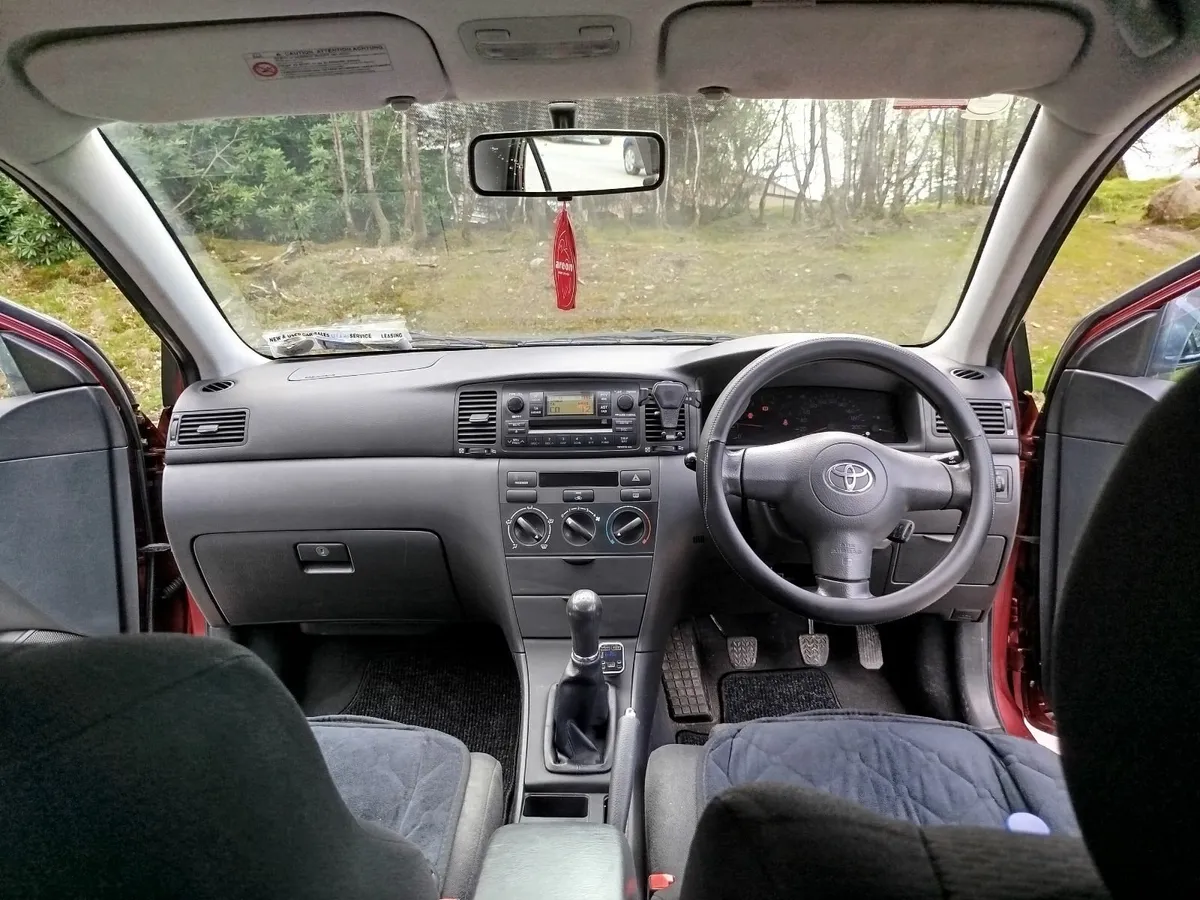 Toyota Corolla 2005 - Image 1