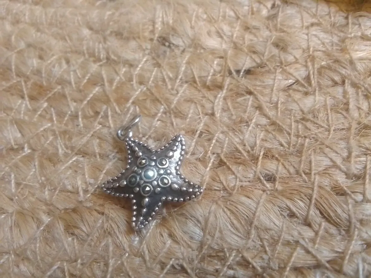 STERLING SILVER VINTAGE MARCASITE STARFISH - Image 2