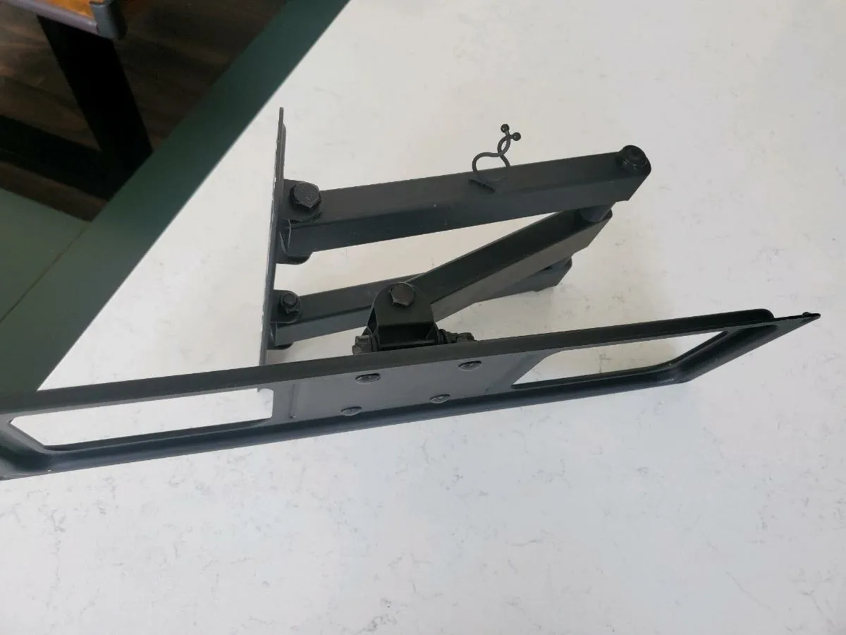 Heavy Duty Rotational TV Wall Mount - Image 1