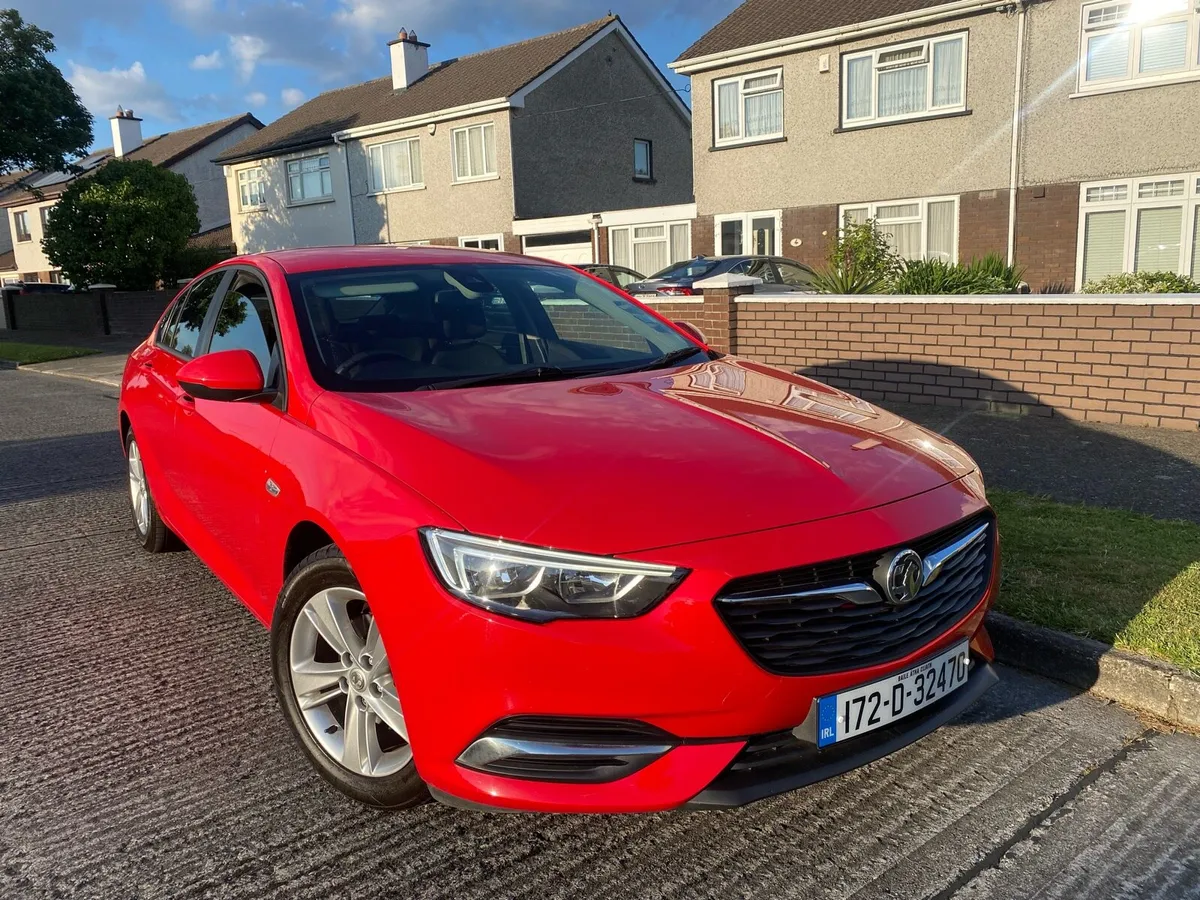 172 Vauxhall Insignia Design New Shape NCT 04/2026 - Image 2