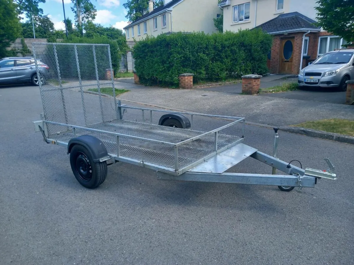 Car trailer 8ft 6" x 5ft - Image 1