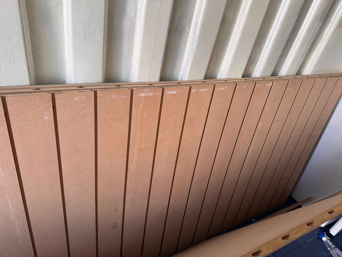 Slat wall - Image 3