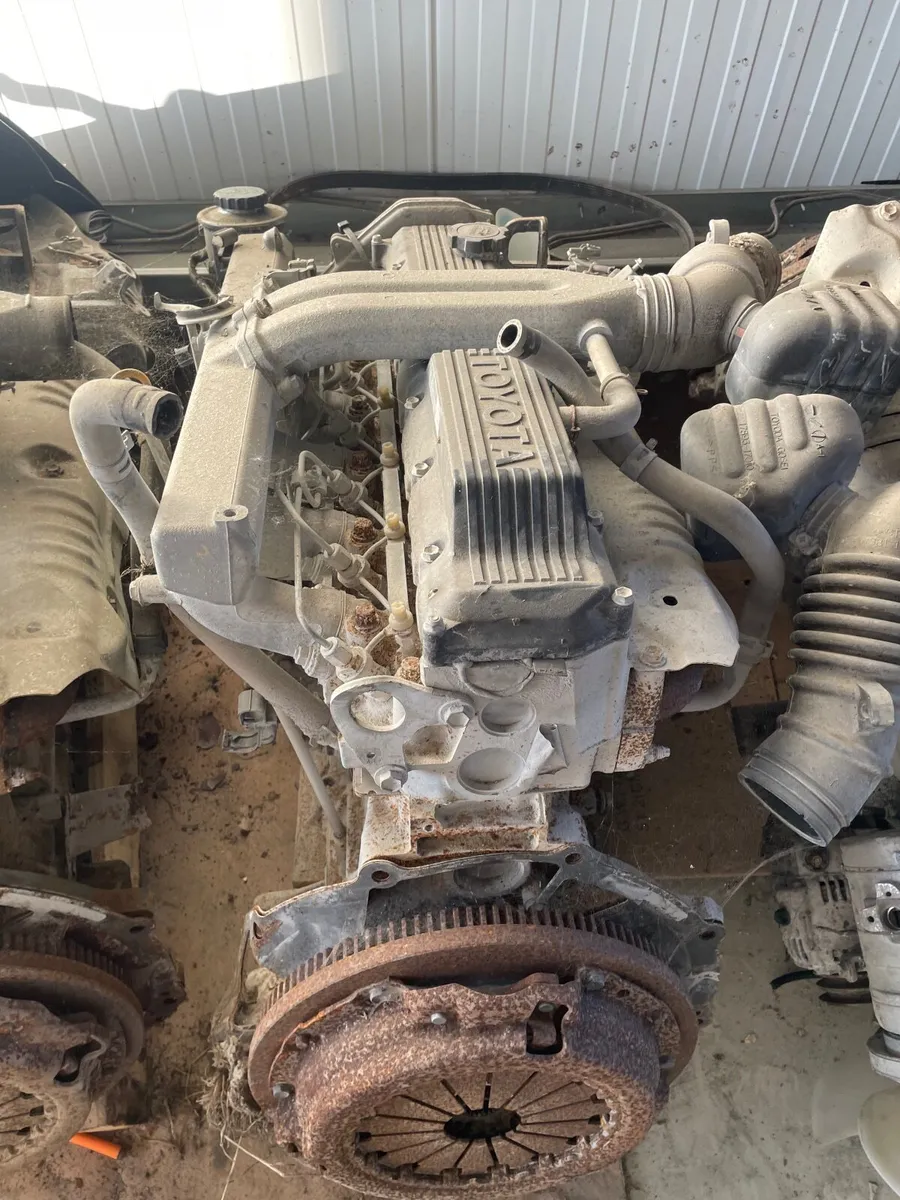 6 cyl Toyota engines - Image 2