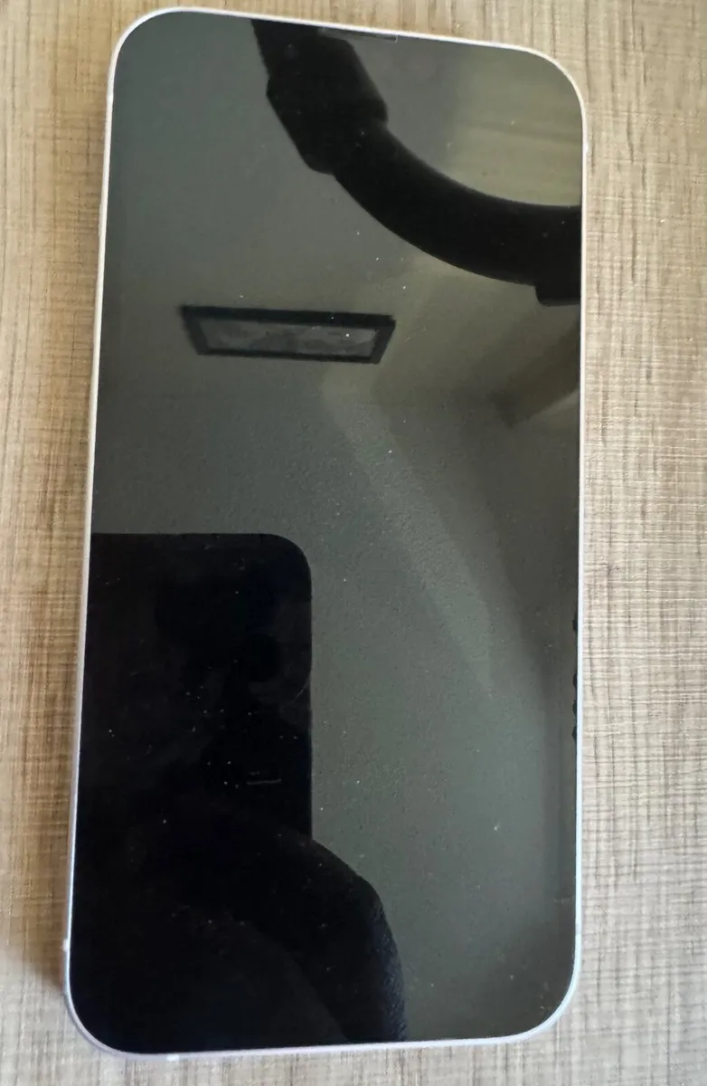 Iphone 13 - Image 2