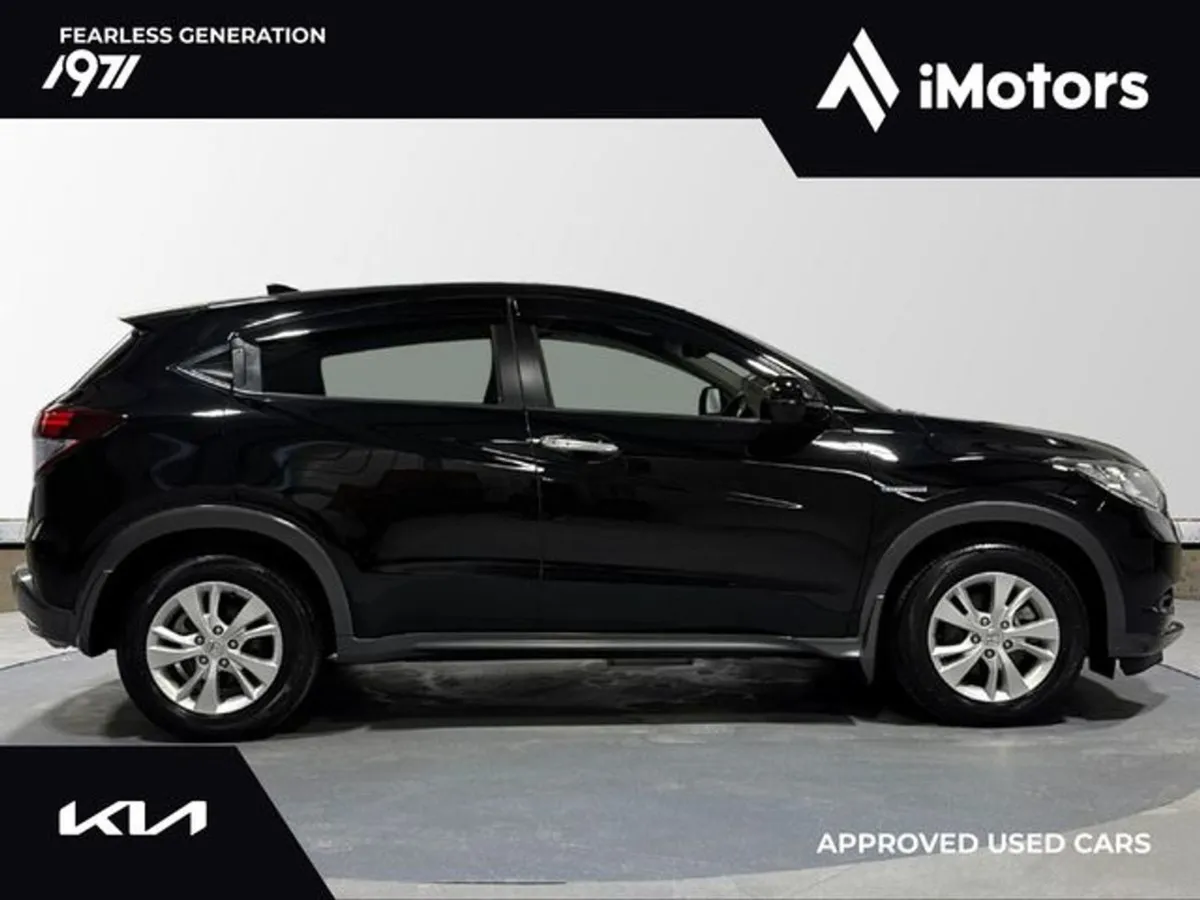 Honda Vezel Automatic Hybrid - Image 2